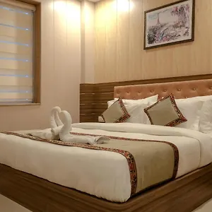 Hotel Sri Balaji, Varanasi
